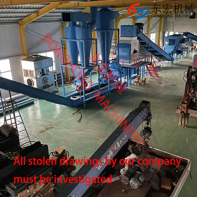 Machine de fabrication de fibres de cellulose de papier déchet avec système d'isolation à la cellulose avancée