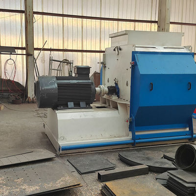 Machine de broyage de déchets solides à moteur personnalisée pour le broyage de bouteilles en PET en bois plastique de petite taille