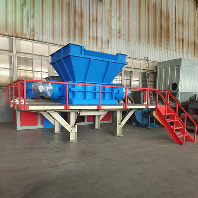 110kW de puissance machine à déchiqueter les déchets métalliques d'acier et de fer pour la déchiquettage à deux arbres