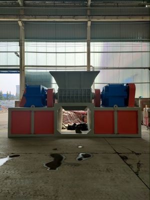 8000 Déchiqueteuse multifonctionnelle Plastique bois os Déchets ménagers et déchets Fer broyeur