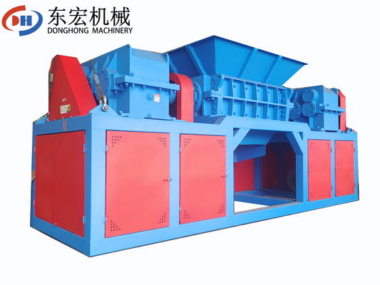 110kW de puissance multifonctionnelle pour le recyclage des déchets métalliques et du bois