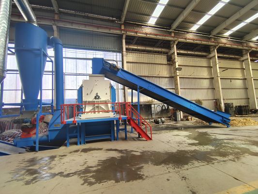 Machine de concassage du bois pour la production de sciure Durée de vie 5-10 ans Concasseur de plastique puissant