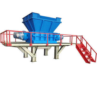 3000 kg/h de déchets de bois, de palettes, de matelas, de déchiqueteuse, de recyclage des meubles en plastique, efficacement