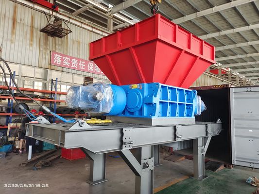 Machine à boîtes à double arbre à grande capacité pour déchiquetage de déchets métalliques avec un niveau de sécurité élevé