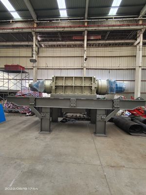 Fraiseur de déchets de papier industriel à quatre axes pour les ateliers de matériaux de construction